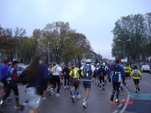 8h : 350 coureurs pour le faux départ