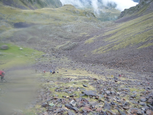 Montée au col d'AOUBE 2369m