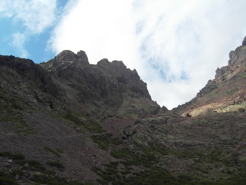 Trou de TAFUNATU point sombre au centre de la photo