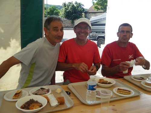 Excellent repas d'après course.....la bière arrive !!