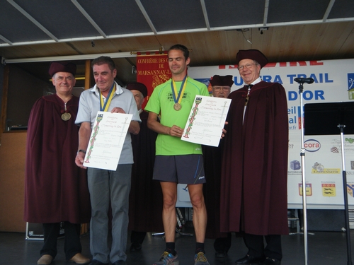 Erik Claverie (champion du monde 2011 de trail) intronisé gourmet de MARSANNAY