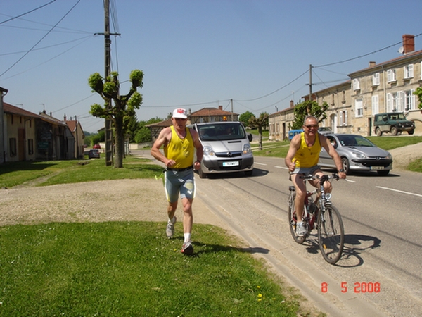 Jean-Paul GOBEAUX ...relais en cours, les relais se font seuls ou à deux accompagné par un VTT 