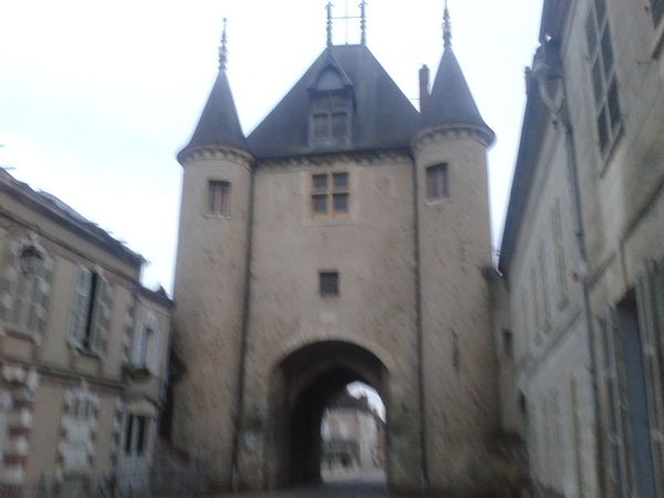 le tour de Villeneuve