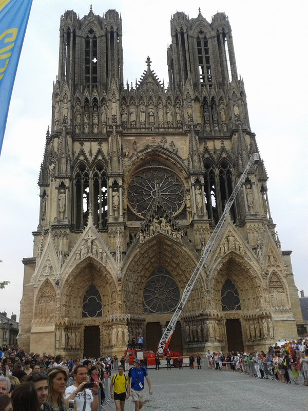 La grande échelle est de sortie