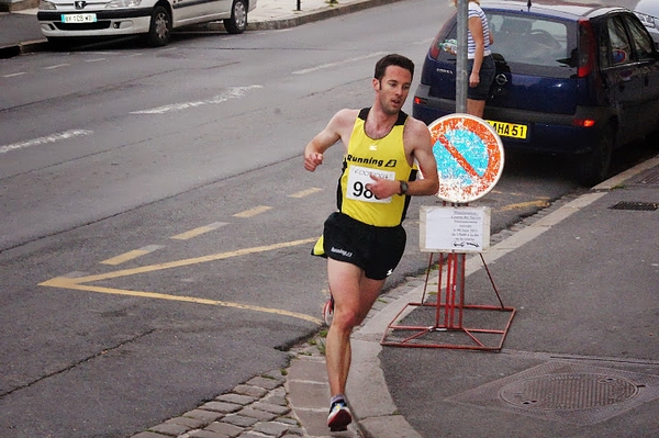 Forent PAROLI 2ème de la course, satisfait de son chrono ....mais difficile de rivaliser avec un jeune spécialiste du 5000m