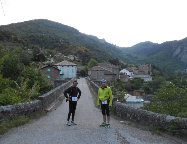 dimanche 6h du mat, reste 33km à faire en 12h maxi....c'est tout bon pour les 