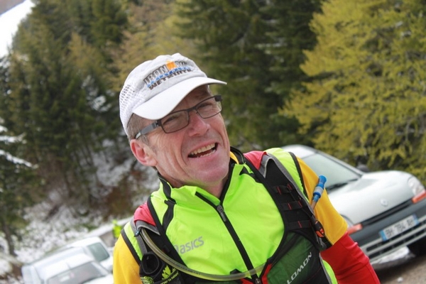 et avec le sourire