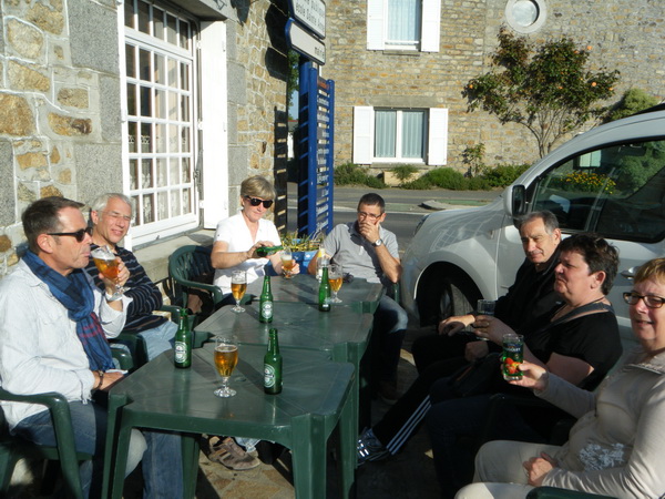 Une 1ère bière après le voyage....dommage....plus de pression!!!