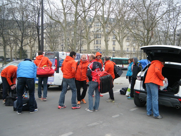 Paris : préparation des sacs...