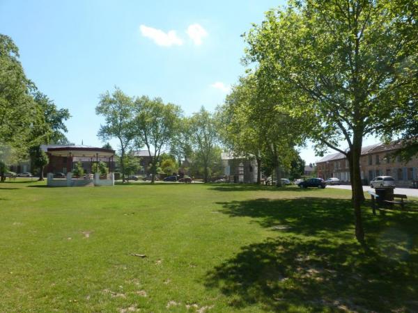 place-verte-et-le-kiosque.jpg