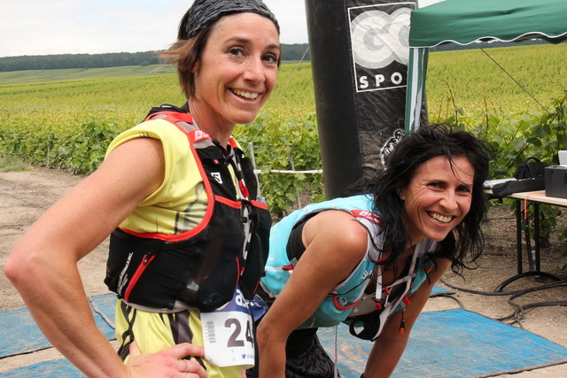 Arrivée d'Elodie et Edith Doyen sur 30km