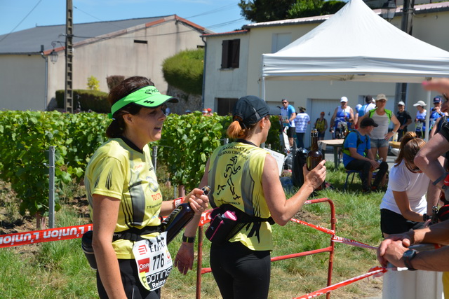 Christelle et Sandrine .....et leur bière finisher