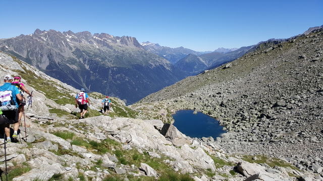 Passage par le lac bleu (2314m)