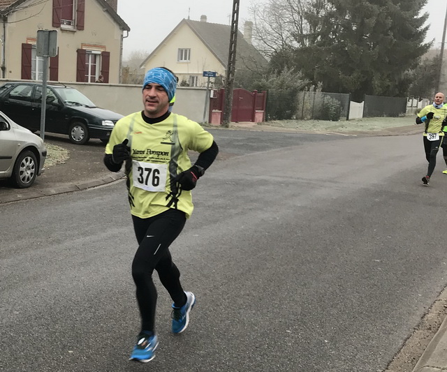 Fabrice suivi de Jérome...ils vont terminer ensemble 