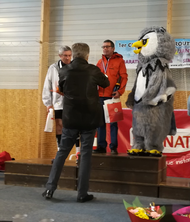 Bouquet de fleurs, galette des rois et cidre pour tous les podiums....de quoi se remettre dans la bonne humeur