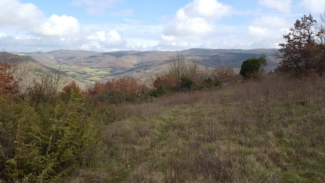 payasge du Quercy....pas beaucoup de plat....