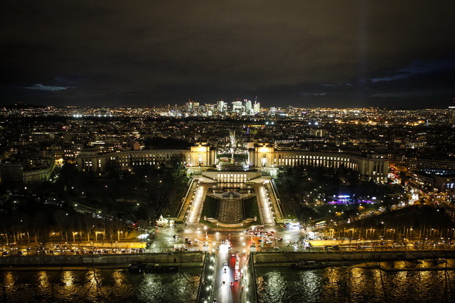 Vue de la tour sur le trocadéro