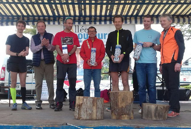 podium master 42km