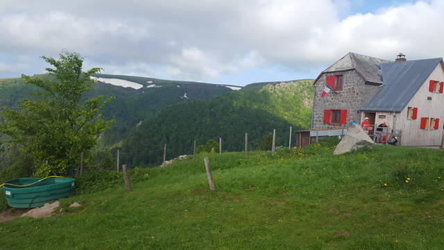 Superbes paysages Vosgiens. J'ai fait une quarantaine de photos, c'est quelques secondes, je ne perd pas  de temps, au contraire , c'est agréable et motivant pour moi de courir dans de tels sites