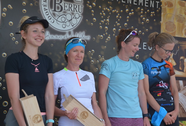 podium féminin 30km