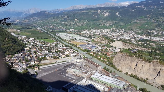 SIERRE...ça monte raide de suite