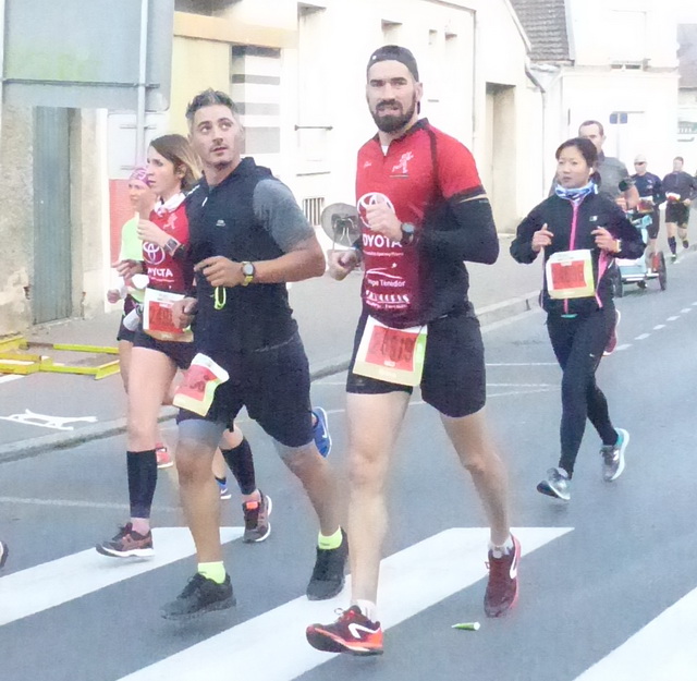 10km en famille pour Anne-Cécile et Nicolas ...mais il est grand lui !