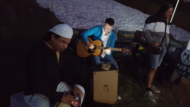 musique et un peu de fraîcheur d'un névé au plan de l'aiguille