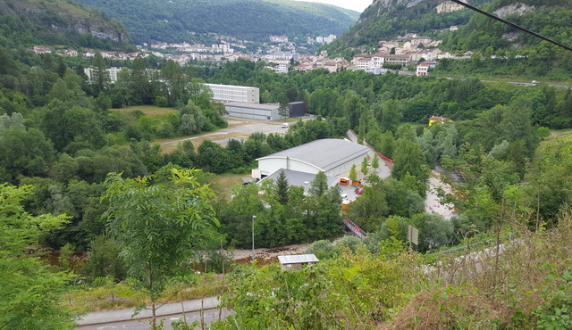 Site de la course à côté de la rivière Le Tacon