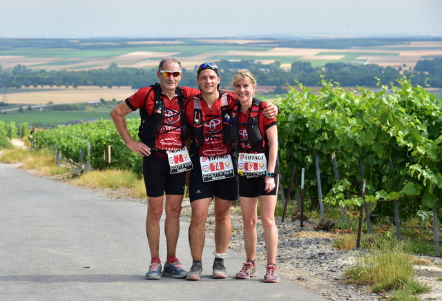 La pose pour Claude, Ryan et Nadine